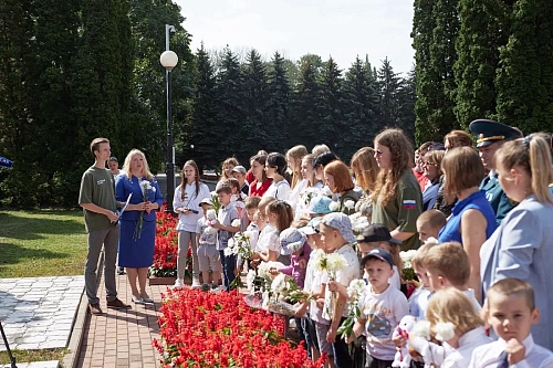 В Курске почтили память детей, погибших в Донбассе