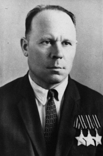 Василий Васильевич Гутник