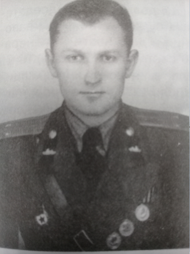 Александр Ефимович Дикарев
